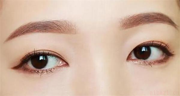 简述女人有福气的眉毛 女人哪种眉形最有福气