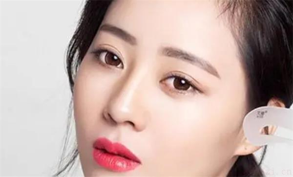 简述女人有福气的眉毛 女人哪种眉形最有福气