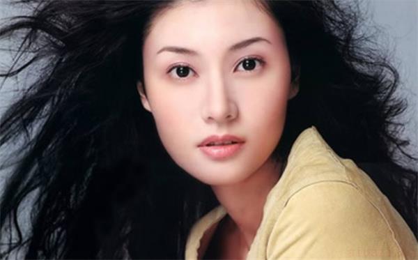  女性克夫相脸的特征详细说明 什么脸型是克夫相