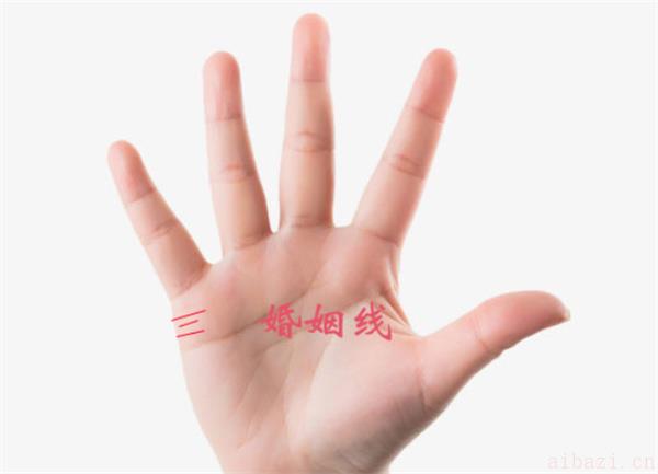 远嫁女生的手相有什么特征 远嫁女生的手相是什么样的