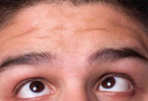 细说眉眼间距窄的男人运势 眉眼间距窄的男人运势好吗