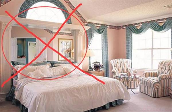 常见的不宜放进卧室的家具和物品 哪些家具不宜放进卧室